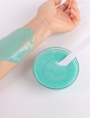 Luminescent biotin jelly mask